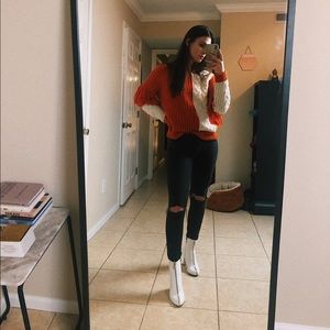 orange mock neck sweater w fringe details 🧡